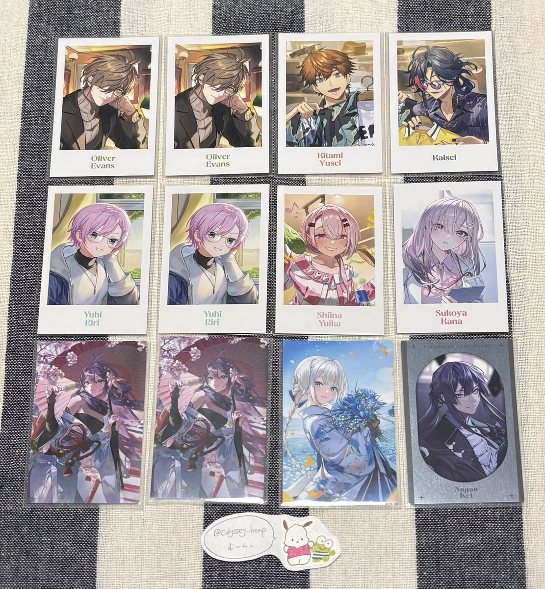 Odyssey_hemp's tweet photo. 【交換譲渡】にじさんじ ノスタルジアコレクション ランダムコレクションカード メタカ ボイスビジュアルカード

〔譲〕画像①②

〔求〕画像③④ or 定価＋送料

✾赤★：当方から４点まで提供◎
✾緑★：当方から３点まで提供◎
✾その他：当方から２点まで提供◎

よろしくお願い致します🙇‍♂️ https://t.co/h6hA2u3CrB