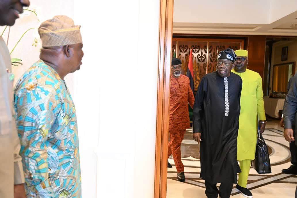 Sen_AdeolaYAYI's tweet photo. We took some time away from our ongoing mobilisation and consultations for our governorship candidacy and the electoral success of all candidates of our great party, the All Progressives Congress (@OfficialAPCNg), to visit our dear President and National Leader, His Excellency, @officialABAT, GCFR, Commander-in-Chief of the Armed Forces of the Federal Republic of Nigeria, following his return from vacation.

The visit afforded us the opportunity to personally appreciate Mr. President for his continued support for Ogun State, particularly towards the landmark $7 billion Gateway Deep Sea Port and Ogun State Blue Marine Special Economic Zone, as well as to discuss other matters of national importance relating to the ongoing implementation of the Renewed Hope Agenda.

We remain confident that the future of our nation is bright. The bold reforms and progressive agenda of our great party under the leadership of President Tinubu are laying a solid foundation for sustainable economic growth, development and shared prosperity for Nigerians.

Also present at the meeting were the Chief of Staff to the President, Rt. Hon. @femigbaja, CFR, and the Governor of Lagos State, Mr. @jidesanwoolu.

We remain committed to the progressive ideals of our party and to working collectively for the continued development of Ogun State and our great country, Nigeria.