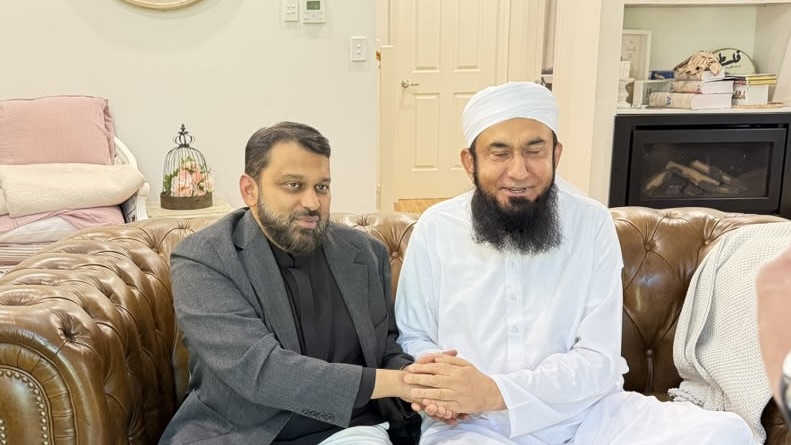 YasirQadhi's tweet photo. Mawlana Tariq Jamil is one of those rare individuals whom Allah has blessed with an extraordinary degree of acceptance and love in the hearts of people. His decades of sincere da‘wah, gentle manner, and concern for the Ummah have touched millions across the world. May Allah preserve him, accept his efforts, and increase him in goodness.

I had the good fortune to meet him once again in Sydney, Australia. During our meeting, I asked Mawlana Tariq for a piece of advice. He lowered his head and remained quiet for a few moments before responding. He said: Make sure your heart remains pure toward your fellow believers, and make sure your tongue never harms another person.

A simple yet profound reminder that so much of our faith is manifested in what we harbor in our hearts and what we allow to leave our tongues.