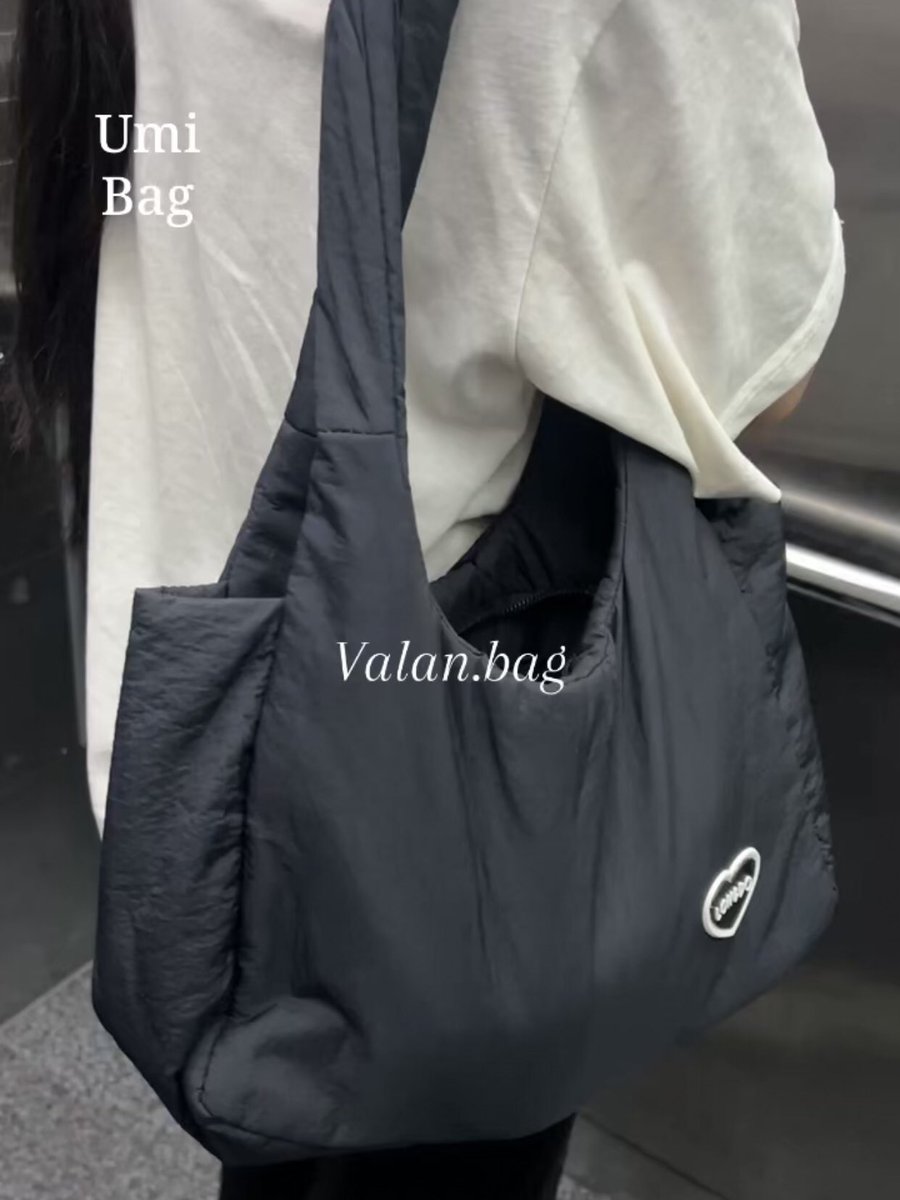 ValanBag's tweet photo. 👜กระเป๋าสะพาย Sister bag สีดำ ผ้านุ่มลื่น ตัวปิดกระเป๋าเป็นซิป ใส่ไอแพดได้ ด้านในมีช่องเล็ก
https://t.co/3W4PvKCW6J
#Shopeeaffiliate #ป้ายยา #รีวิว #กระเป๋า #กระเป๋าผ้า #กระเป๋าสะพาย #กระเป๋าแฟชั่น #กระเป๋าผู้หญิง #ลดราคา #bag #ootd #ลดราคา #โปรแรง #กระเป๋าสวยๆ #กระเป๋าน่ารัก https://t.co/yGkDWmQmfS