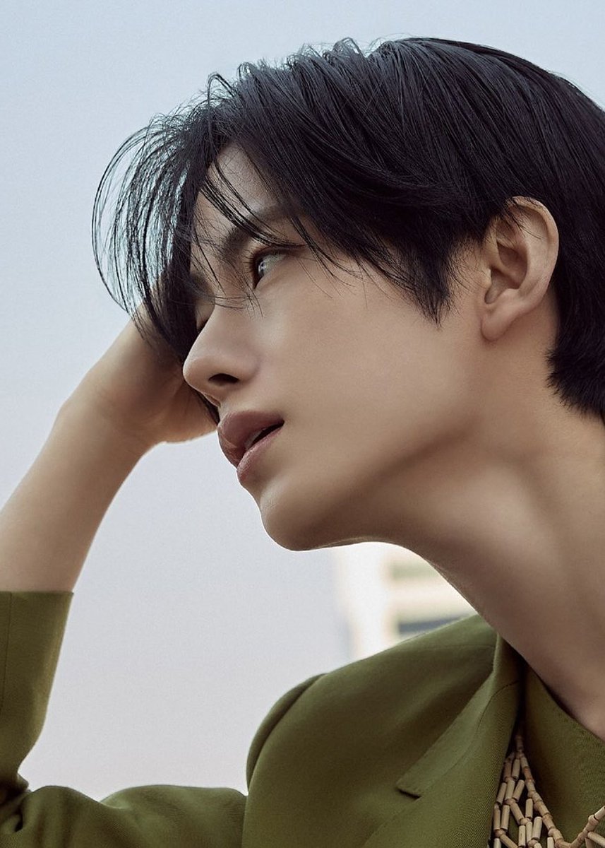 dbdntl0x's tweet photo. 이때 화보 뭔가 야쿠자미와 도련님미를 둘다 갖추고 있달까
정말 조아하는 사진들임♥ https://t.co/9ysqouOX3S