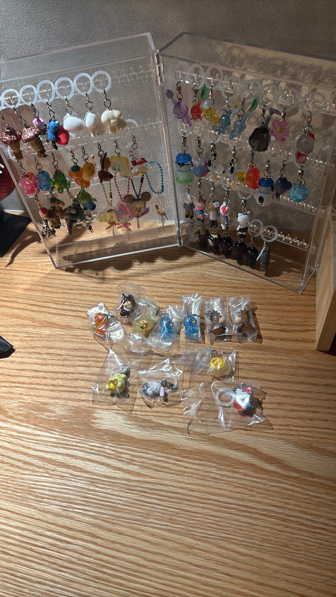 omisopika's tweet photo. 【交換】めじるしアクセサリー サンリオ ディズニー トイストーリー　モンチッチ

譲✳︎画像参照

求✳︎ご提示ください

郵送希望📮滋賀、岐阜手渡し⭕️
お気軽にお声掛けください🙇🏻‍♀️ https://t.co/yfaI9QbesP
