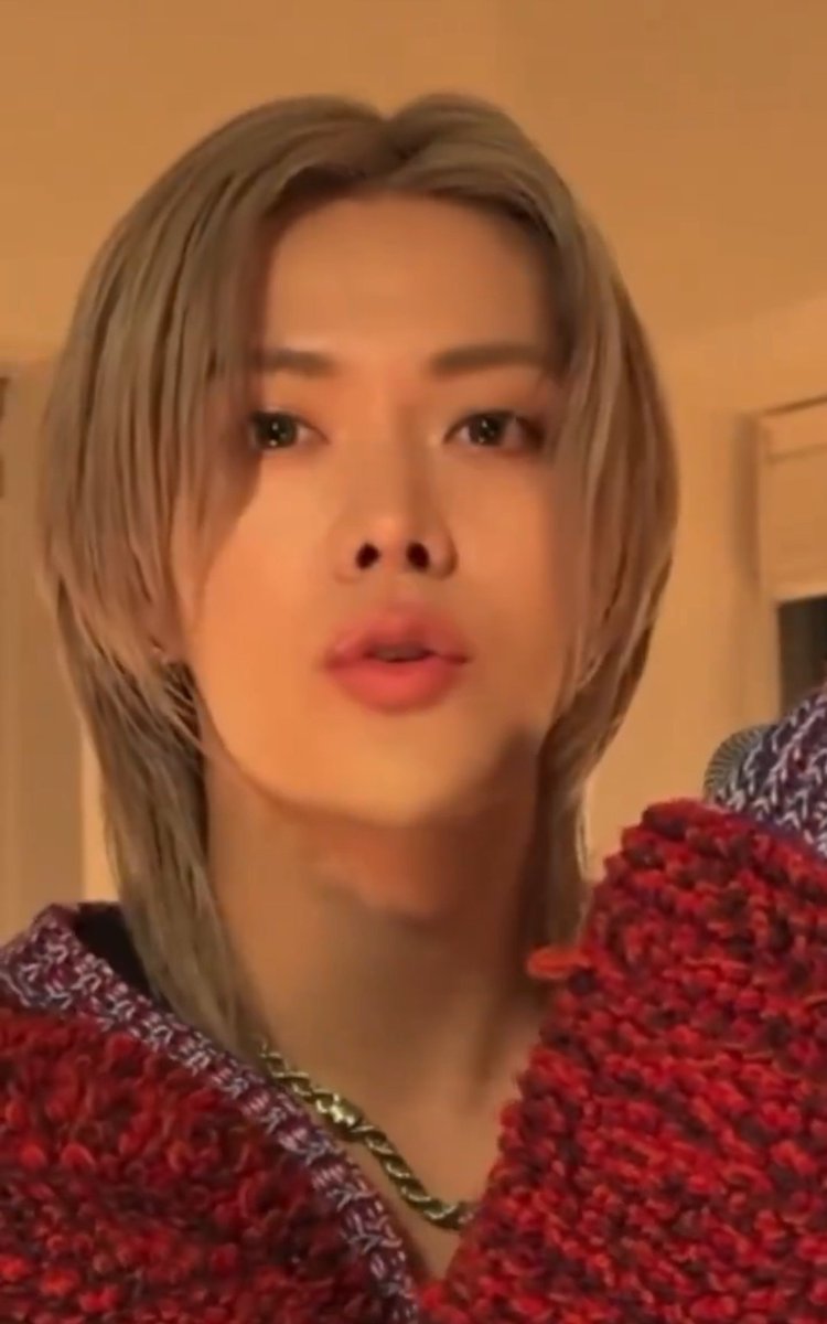 RAiDEwpGtfibWdF's tweet photo. なにこれ初っ端から破壊力高すぎ💣️
#YUTA #中本悠太 https://t.co/juvOs4MXdj