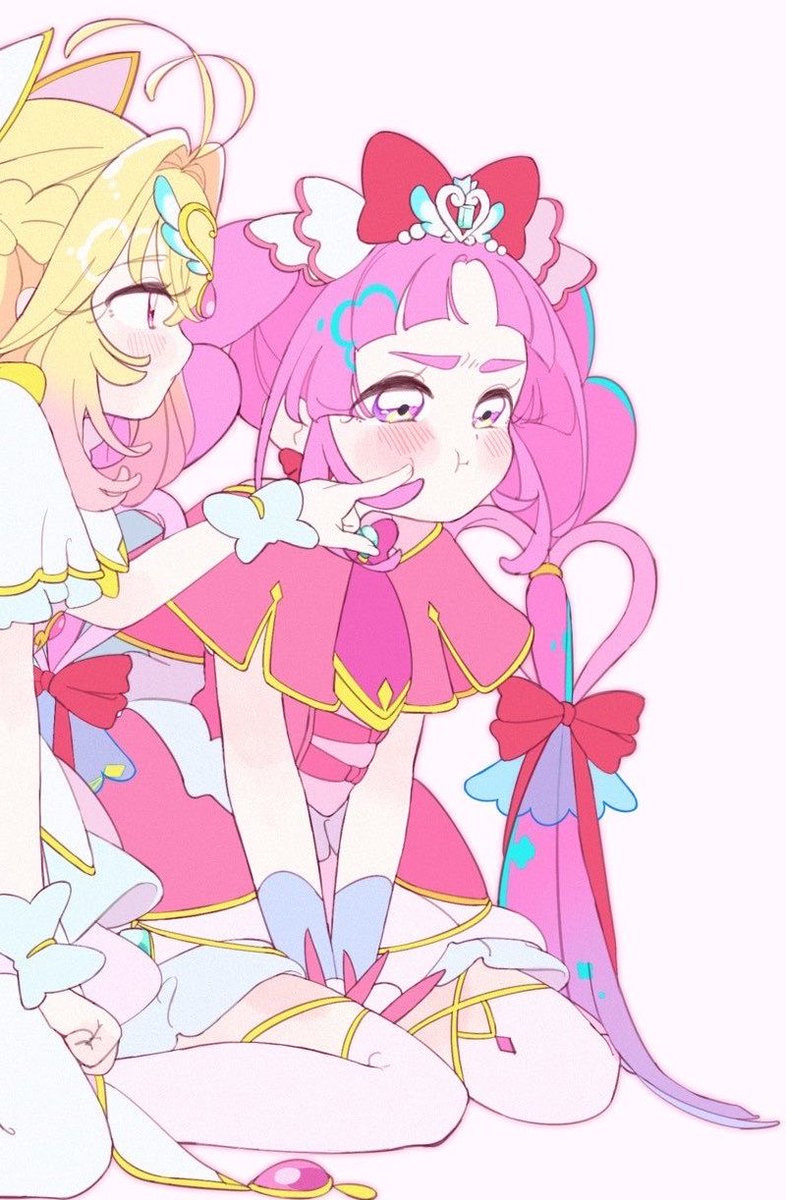 35kawaiiprpr's tweet photo. アルカナ先輩入れる前にがっつり描きなおしてた
絵って難しい https://t.co/3UL7RC3UVI