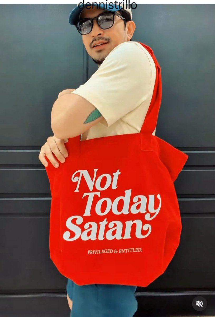 PinaysInShowbiz's tweet photo. Dennis Trillo's favorite bag, "Not Today Satan" from Privileged & Entitled came back and was SOLD OUT again. The influence of Papa Dencio. I think the people have spoken! βΊοΈπ
#DennisTrillo
#AnoAngBagMo
#nottodaysatan
#dennistrillobag https://t.co/rm78aRxVs1