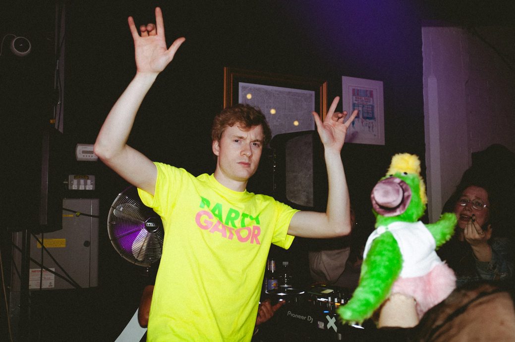 ClashMagazine's tweet photo. James Acaster's new album is a decade in the making - the comedian and musician talks The Wow! Scenario's extraordinary new album...

https://t.co/faWCq5kE32 https://t.co/wSZKBfijPs