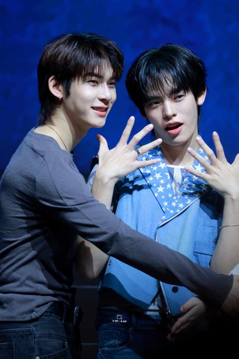TTP_zip's tweet photo. 𖤐ˊ˗ 261004

โอ๊ะ ♡ 

#ตี๋ตี๋ป๋อ #teeteepor 
#TTPfmMacau2026 https://t.co/mzIeMS6c2O