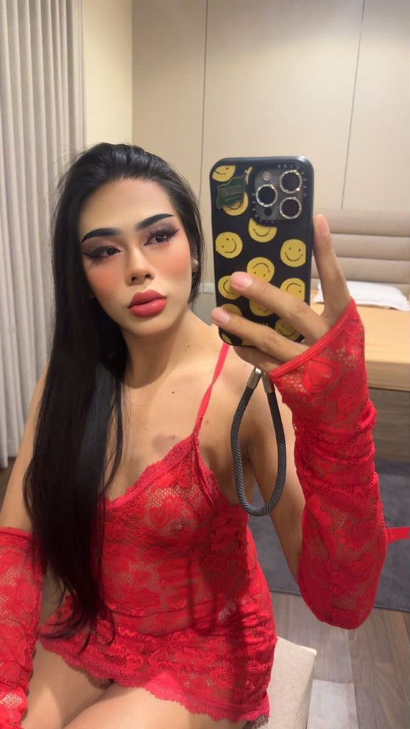 codndo's tweet photo. #ladyboy_riyadh 
#ladyboy_both https://t.co/VfNDryJXtf