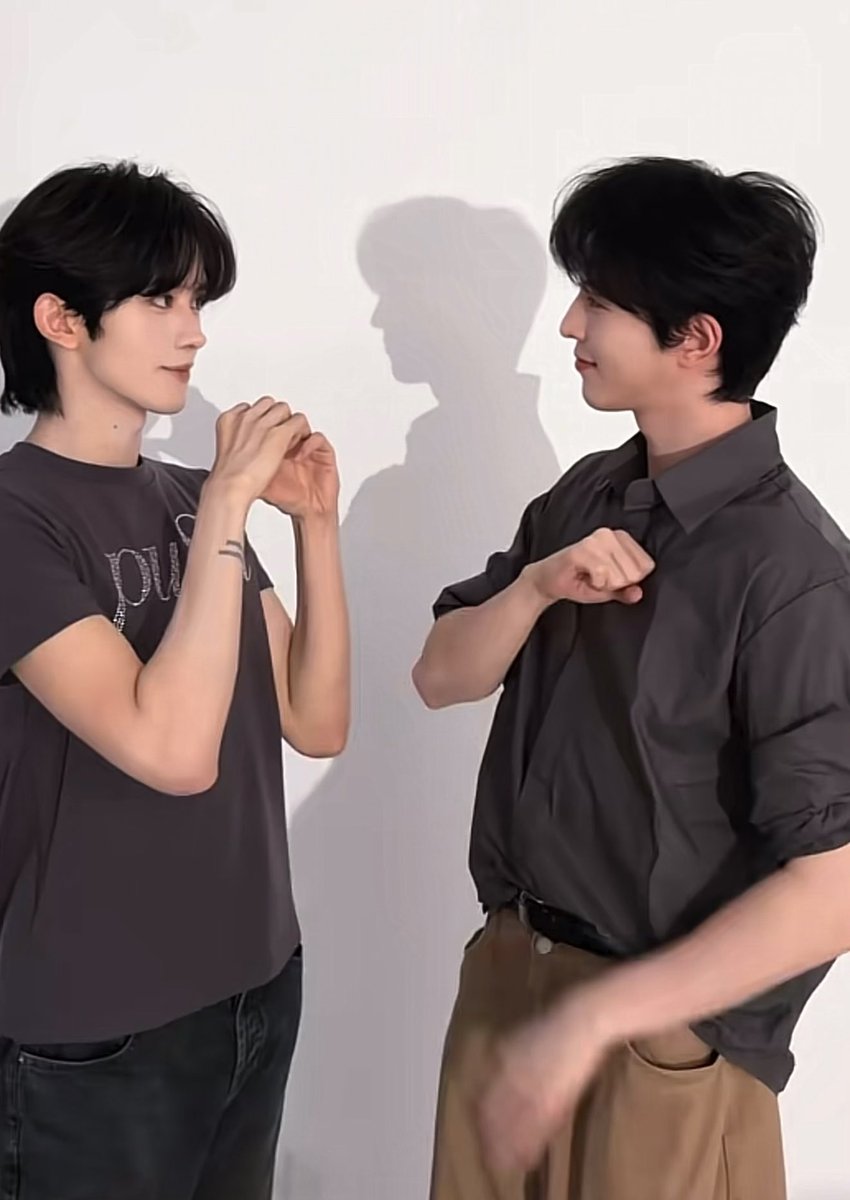 Eqn55's tweet photo. They look so in love and perfect as always https://t.co/2nWe5WBikA