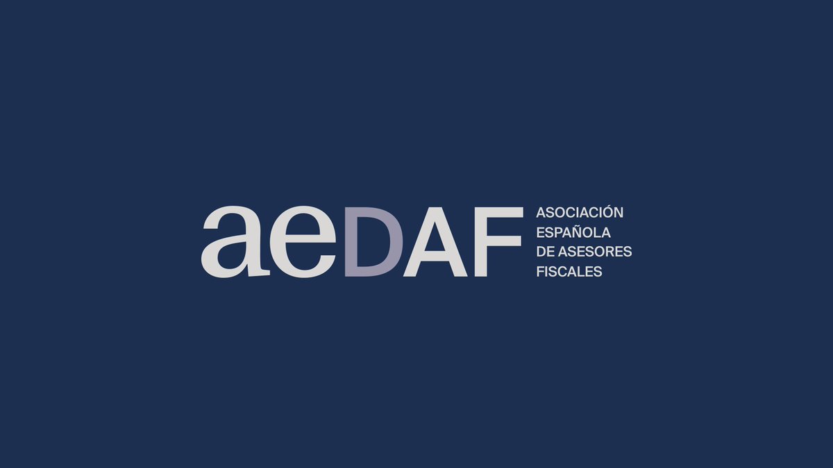 AEDAF's tweet photo. 🚨Nueva nota de prensa | AEDAF logra que la AEAT alinee la implantación de Verifactu con la de la factura electrónica👇 
https://t.co/gkrrJrLBKs

AEDAF presentó en junio de este año una propuesta de hoja de ruta para la transición de la factura electrónica – Verifactu – SII y la Directiva VIDA, propuesta elaborada por el Grupo de Expertos en Impuestos Indirectos que se presentó tanto a los medios de comunicación como a todos los grupos políticos con representación parlamentaria. Esta acción de AEDAF derivó en que se debatiera una propuesta de modificación en el Senado, lo que ha propiciado la decisión de la Agencia Tributaria. 

Accede a la nota de prensa 👇
https://t.co/gkrrJrLBKs

Accede a la hoja de ruta ViDA y Verifactu 🔗 
https://t.co/gGIEavr23Z 

#Verifactu #AEAT #FacturacionElectronica #VIDA #SII #AEDAFResponde #AsesoresFiscales #AEDAF