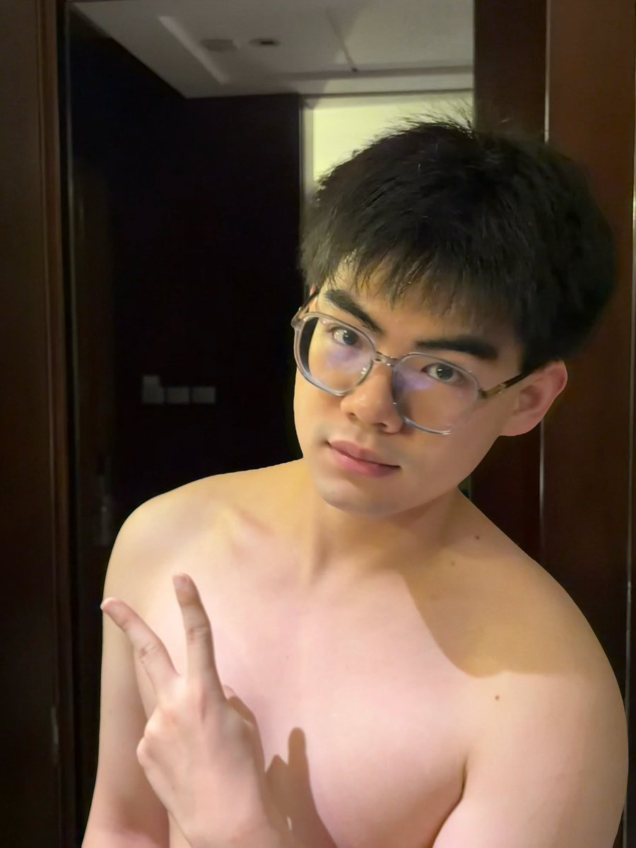 sananyii's tweet photo. hi～ https://t.co/v4ytnfXrrN