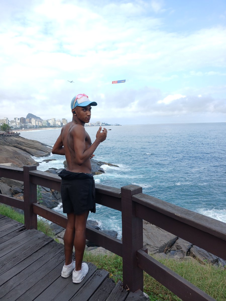 julinhoP25F's tweet photo. Safado gsts do sex* bom...😋 https://t.co/jhzaQHNZ1H