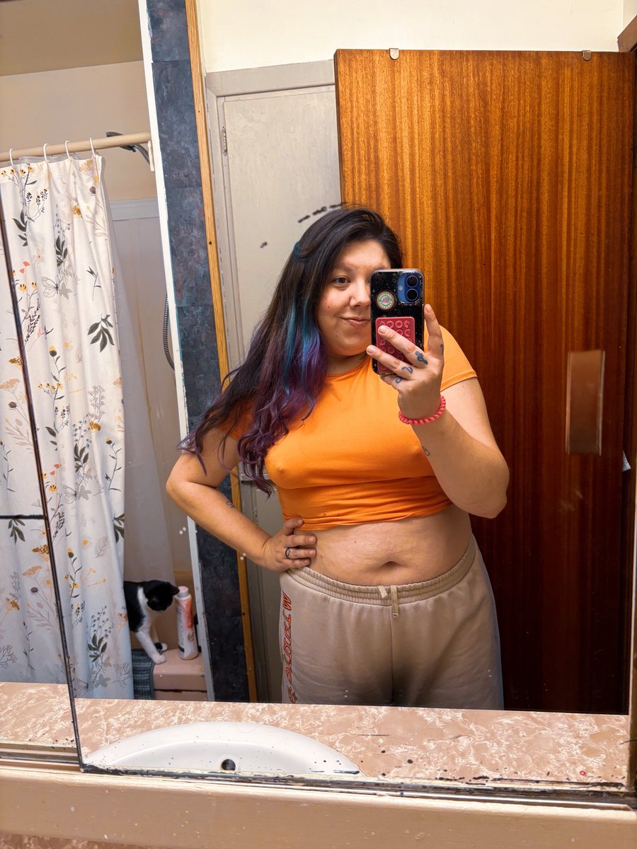 highmoonjess's tweet photo. Mom bod Monday ✨🌙💨 https://t.co/iXLHvjSpjB
