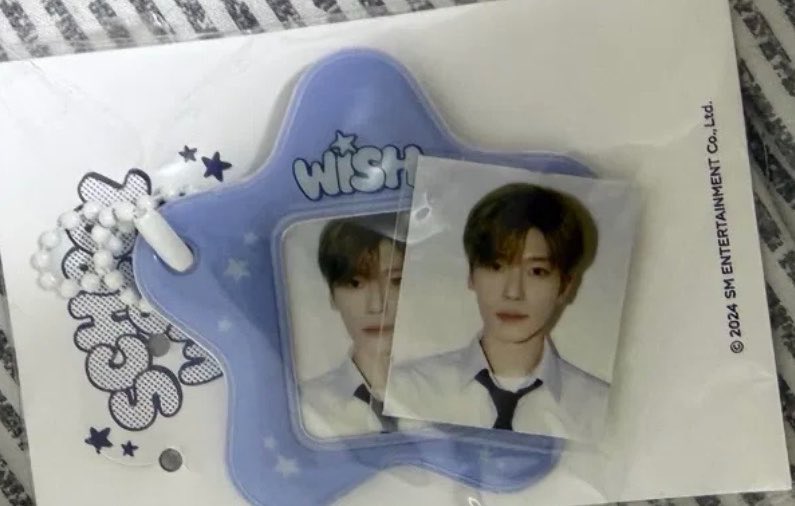 hxbb28's tweet photo. 스쿨오브위시 스오위 시온 증사 
단순개봉 
3.0

Kkt 
https://t.co/jYcbGnJl2d 

nct wish poca sell wts photocard 시온 리쿠 유우시 재희 료 사쿠야 영통 포카 일본 대면 미공포 트레카 전달회 위시 요이동 무모샵 mumo 폴라 팬싸 싸폴 폴라로이드 쿠리 https://t.co/GRnlh8AXoL