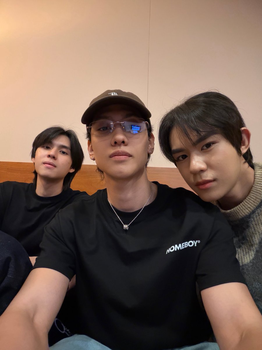 tanburanrat's tweet photo. เอาไม้ตะพดมาฟาดให้ละ @copterntp_ @bonusbanos https://t.co/kVzelxFUyQ