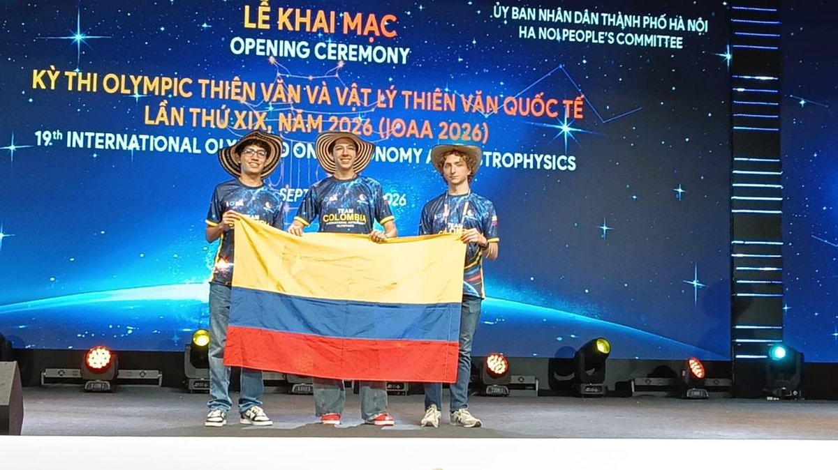 EmbColVietnam's tweet photo. El talento de los jóvenes colombianos vuelve a destacarse en Vietnam 🇨🇴✨🇻🇳

Recibimos al equipo Colombia que participó en las olimpiadas de astronomía en Hanoi. 

Jóvenes brillantes y con un futuro prometedor.
#IOAA2026 #IOAA
#OlimpiadasAstronomia https://t.co/rnZ2d1xpNN