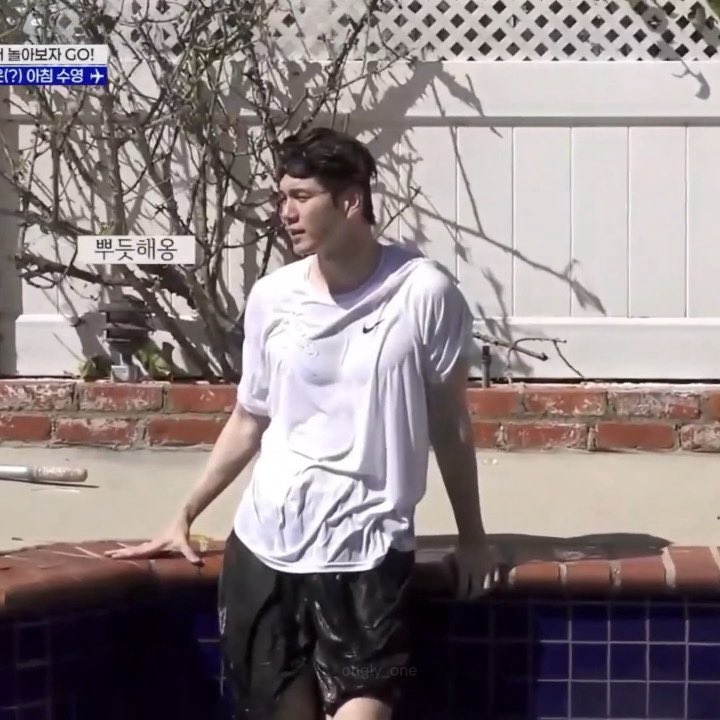 ongly_one's tweet photo. ong seongwu's body evolution👀

before.                   military.                      after. https://t.co/w8kxBDP9j1