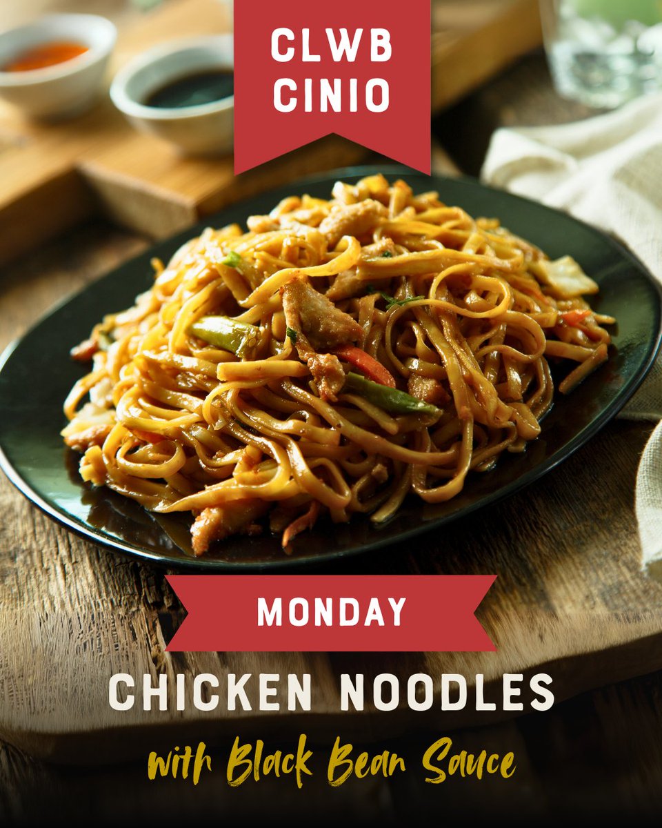 EdwardsofConwy's tweet photo. Todays Hot Food/Bwyd Poeth Heddiw
Monday 5th October

🍴 Chicken Chow Mein in a Black Bean Sauce
🍴 Roast Turkey &amp; Stuffing Bap
🍴 Pork &amp; Leek Sausage Bap
🍴 Cumberland Sausage Bap

For exclusive offers and daily alerts, join our WhatsApp Lunch Club!  ⬇️
https://t.co/CjrYauQmRM https://t.co/6ZwZnUcXNJ