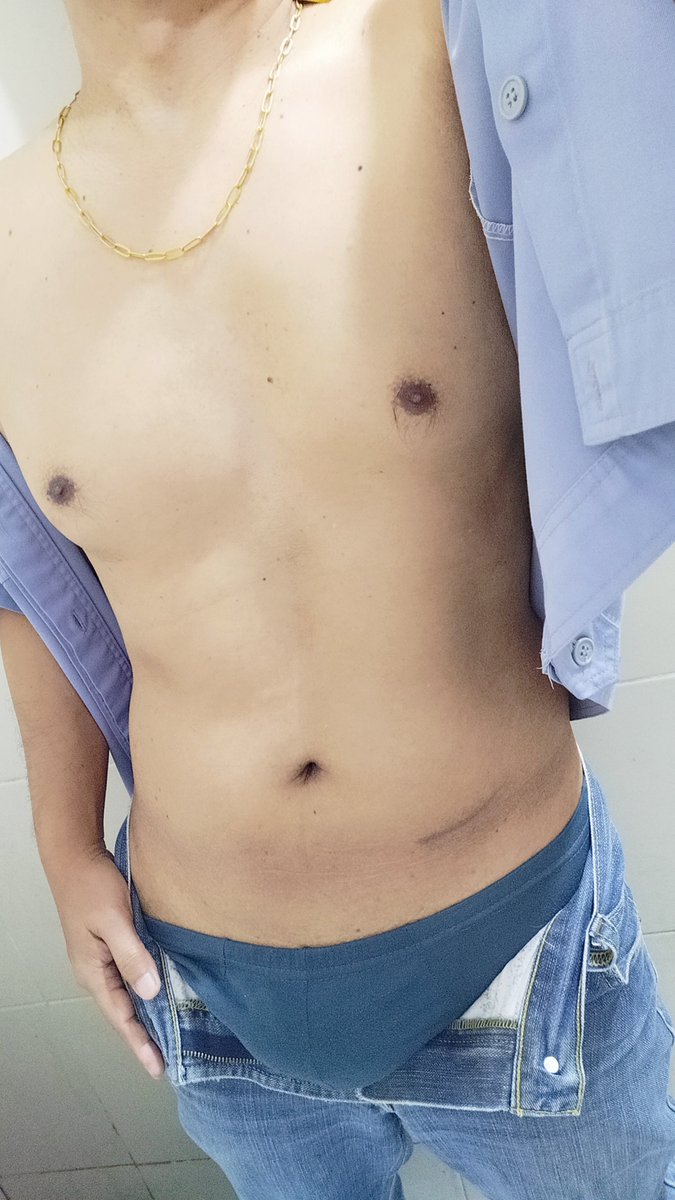 surachaix7za's tweet photo. O.5/4 อยากมีคนมาดูดควยให้วะ  ใครสนใจ ทักมาได้ เงื่ยนวะ หุ่นก็ไม่ดี งงๆๆมากๆๆ ขอกันมา ส่งให้ดูแล้ว อ้วนมั้ย https://t.co/rMCLjYRnCo