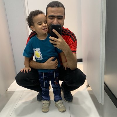 Thisisseyam's tweet photo. المعلم أنس بعد ما فرج علينا أمه لا اله إلا الله 

#NewProfilePic https://t.co/HdBJbVLzQh