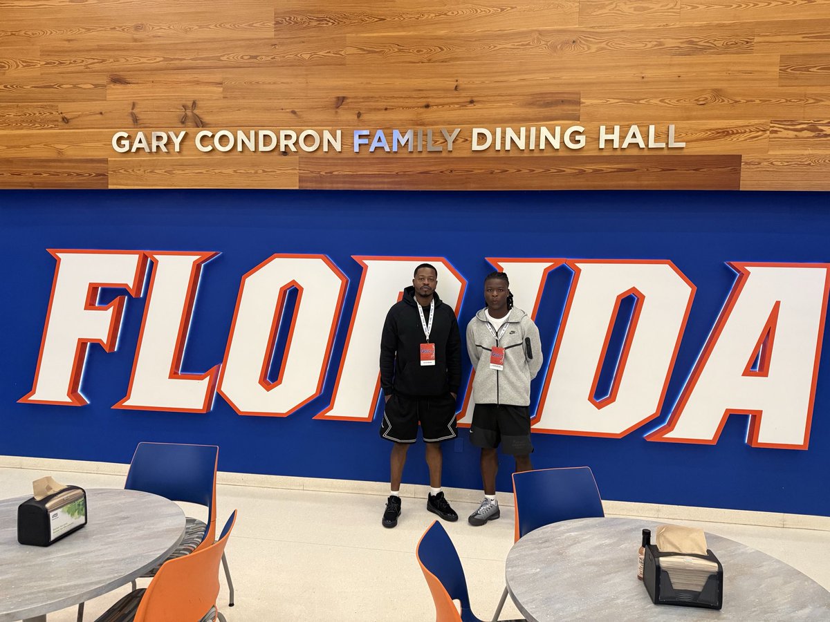 SWiltfong_'s tweet photo. Louisville Christian Academy’s electric 2027 WR prospect Ja’Hyde Brown has arrived at Florida.
Brown ranks as the No. 32 prospect in the Rivals300. https://t.co/Azz7agrpkR