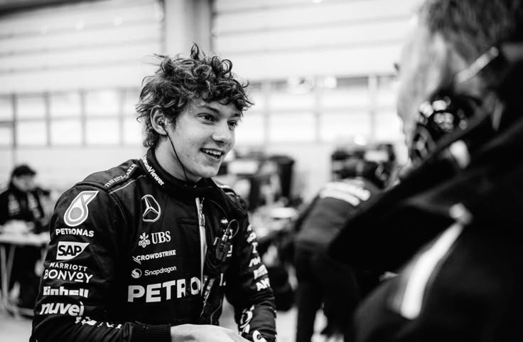 antqonelli's tweet photo. Kimi joined the Mercedes junior program and achieved impressive results in junior racing categories. His talent and consistency eventually led him to Formula 1, where he competes at the highest level of motorsport. https://t.co/VIcNnkQt2g