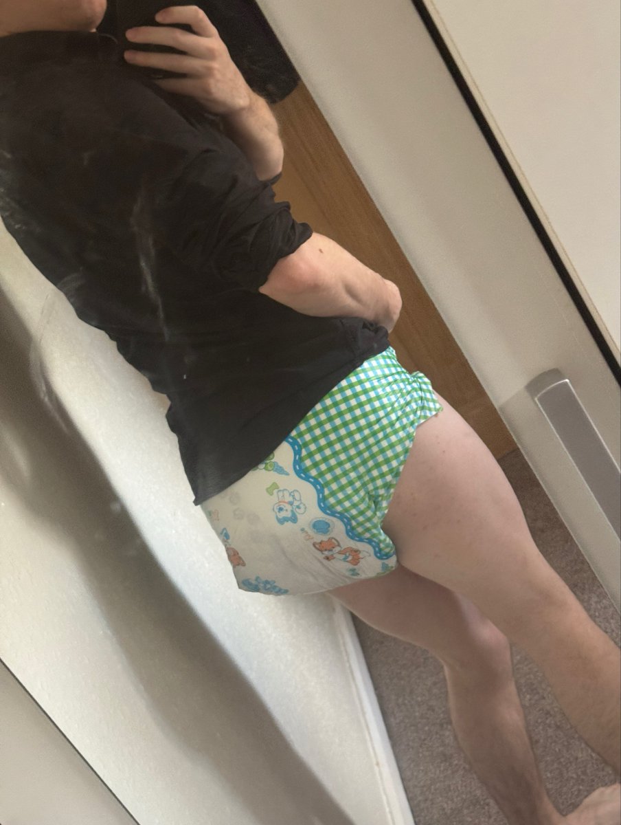 LittleRaf04 tweet picture