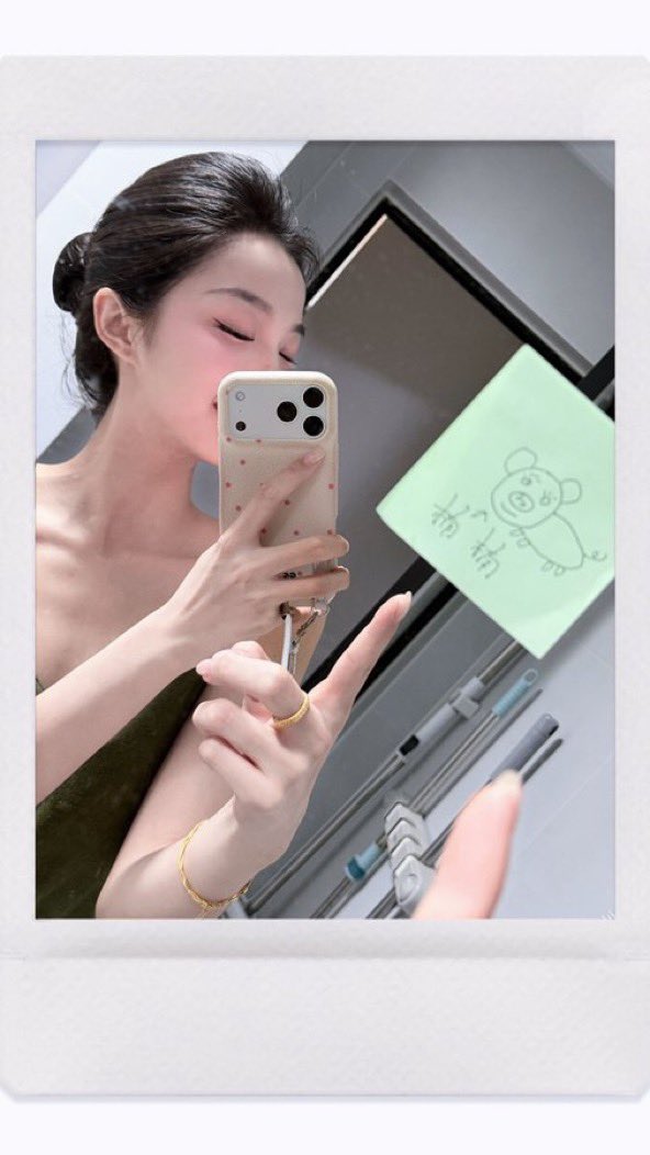fn061qu9zs52452's tweet photo. 爱人如养花，我不再期待别人，因为那个人可以是我自己。

上来就是想要找一个生理搭子！ https://t.co/ckUaw2k6p2