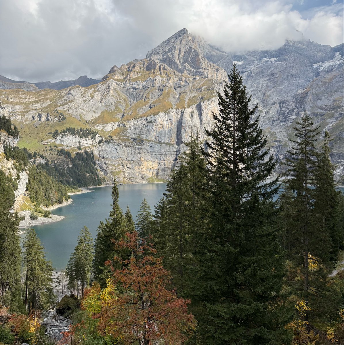 JBugnah's tweet photo. Oeschinensee Hike 
a bucket list experience🤍 https://t.co/Q4zypMLKeS