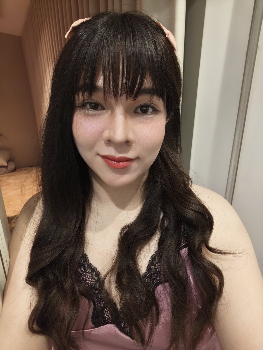 SusieValasyw's tweet photo. Good  day
#ladyboy_juffair
#ladyboy_Bahrain
​#ladyboy_manama https://t.co/jubqJ2js7b