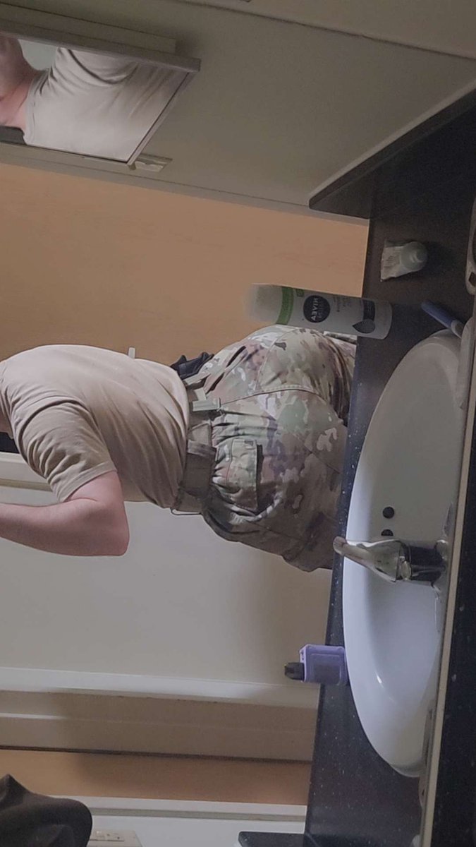 CielInryoku's tweet photo. Yep, more Army boy pics because im unoriginal~ https://t.co/Jk6RlBcRhL