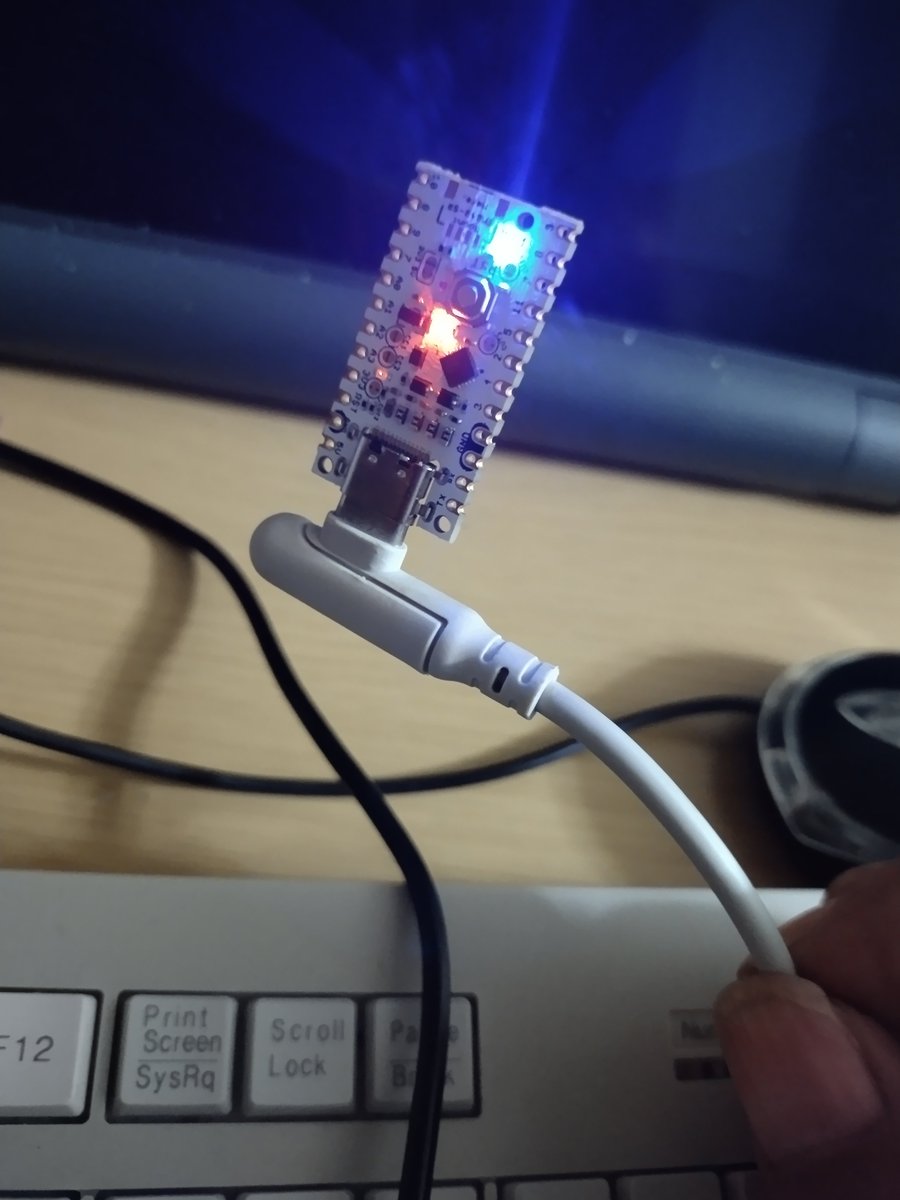 starmanblues's tweet photo. UIAPduinoとスマホでLED制御できたよ。
#UIAPduino https://t.co/XHUaA7eg8A