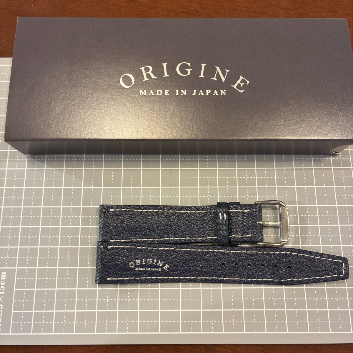 nakad3070's tweet photo. 帰宅したら #ORIGINE さんでネット注文したベルトが届いてました！😍
早速、Lacoドレスデンに。想像以上に良く、とてもカッコ良いです！！
20mmなのでM3にも付けれるできるしニヤニヤがとまらない😁
来月はオーダー会で注文したやつも受け取るしとても楽しみです。 https://t.co/CaJecsgxu4