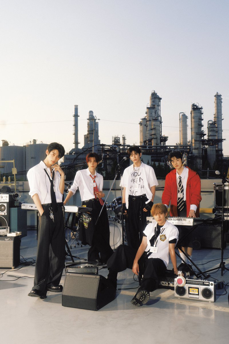 EVNNE_official's tweet photo. SEARCHING FOR NOISE.

#EVNNE #이븐
#onournoise
#20261019_6PM https://t.co/fgyE6kAK6W