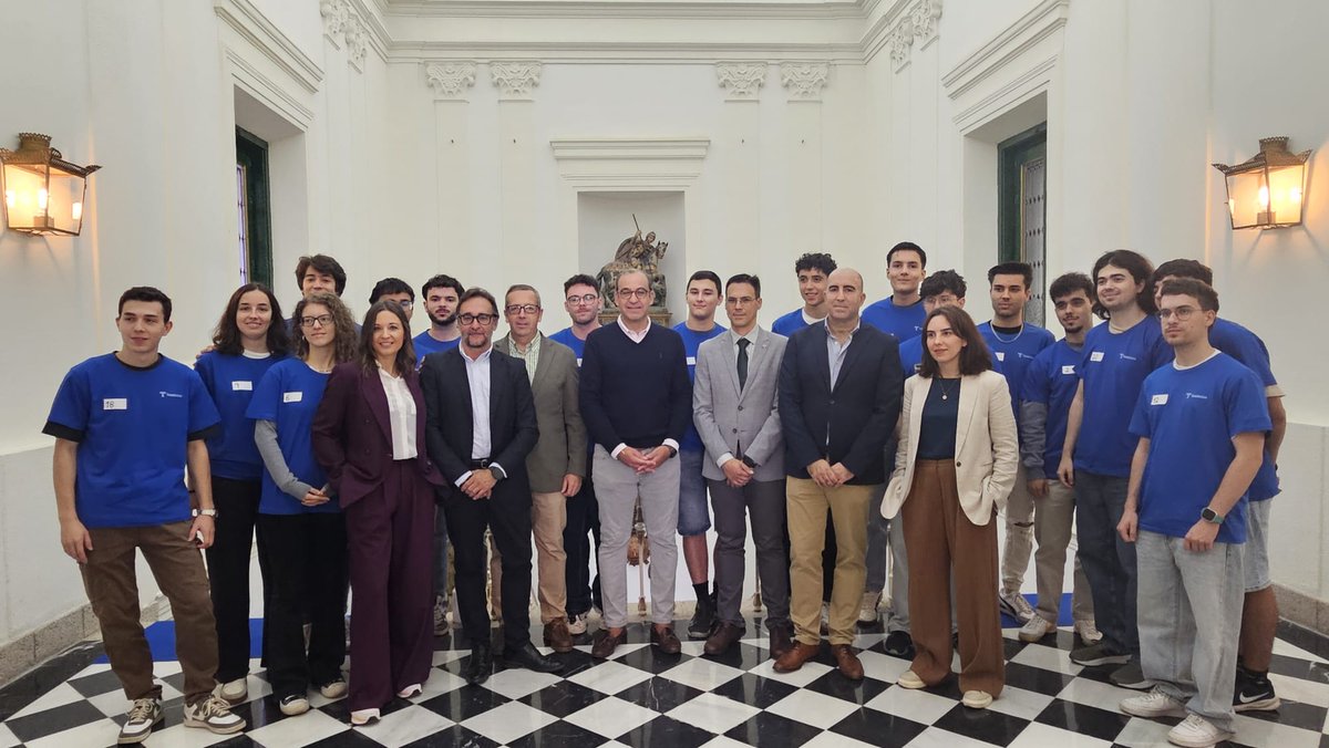 CatedraTEF_UEx's tweet photo. 🚀 ¡Líderes Digitales Universitarios ya está en marcha en Cáceres!

Hoy vivimos una jornada llena de talento, ideas, debate y competencias digitales con estudiantes universitarios dispuestos a demostrar todo su potencial. 💡

📸 Compartimos algunos momentos de #LDU2026 https://t.co/HNLoa85J9T