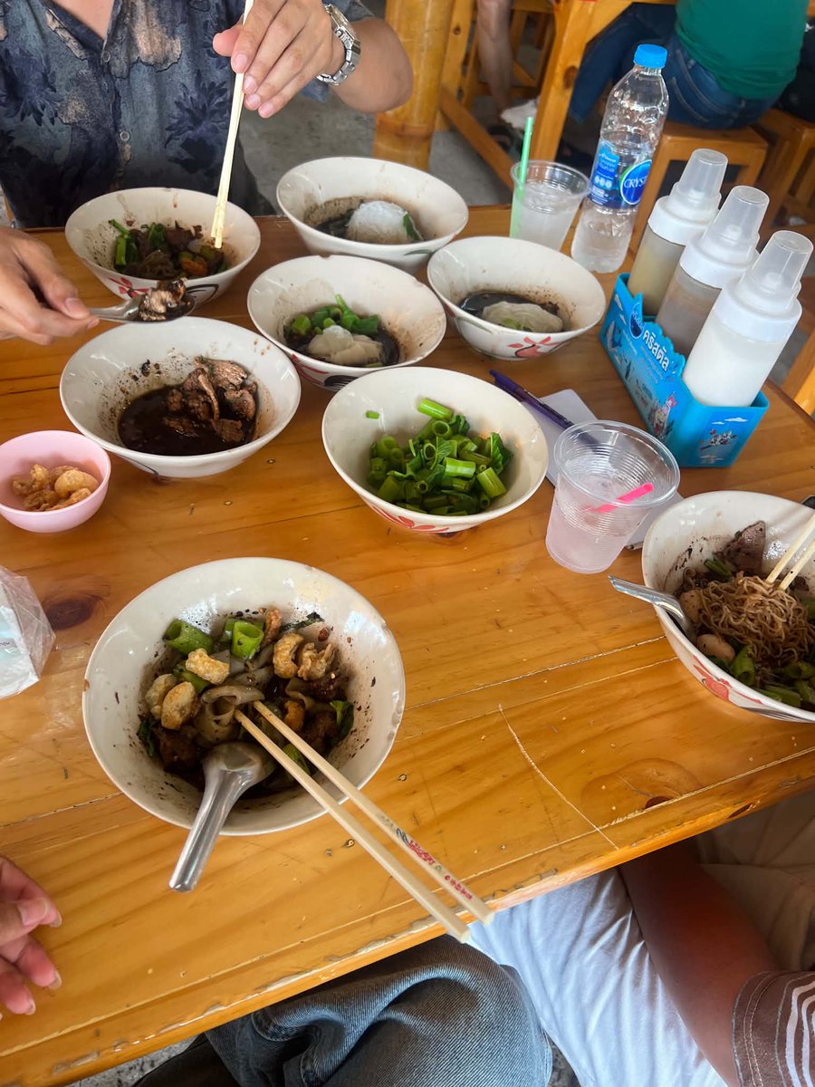 Wow_2569's tweet photo. ก๋วยเตี๋ยวเรือ ทำไมอร่อย😆🤣

. https://t.co/POFAbood8W