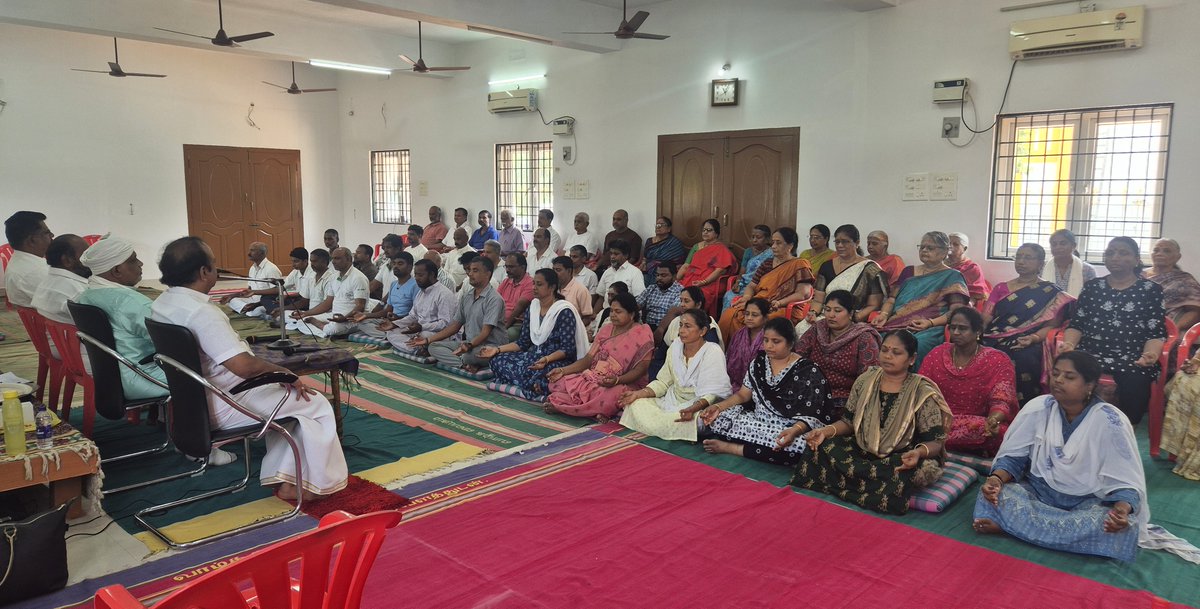 Aasiyoga's tweet photo. உலக அமைதிக்காக 48 நாள் சிறப்பு பயிற்சிகள் நிறைவு விழா 🧘🏼‍♀️🪷🧘🏼‍♂️
Conclusion event of the 48-day intensive meditation camp for world peace 🧘🏼‍♀️🪷🧘🏼‍♂️

Date : October 2nd &amp; 3rd
Location : Anbu Thirukovil Ashram

#WorldPeace #meditation #yoga #aasilife #ravishankarraja #mindfulness #Silence https://t.co/9Bqn3o5aMp