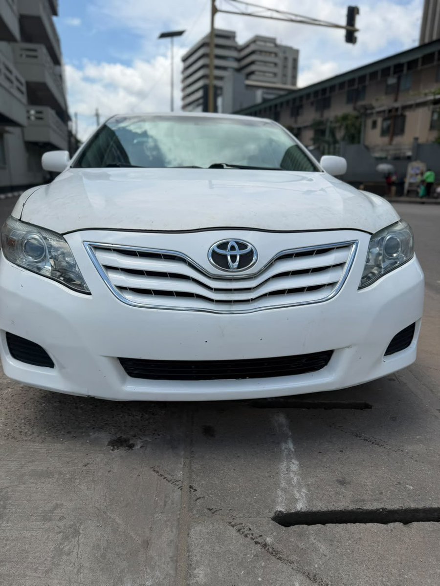 AdeBrain01's tweet photo. DISTRESS SALE!!!

Foriegn Used 2010 Toyota Camry LE🇺🇸🔥

White on Ash
Accident Free 💯 
4 Plugs Engine
September 2026 Entry

🏷️7.7M (Settlement 250K)
📍Ikoyi , Lagos

DM or Call/ WhatsApp 09031939841 https://t.co/y4Qvt13dlQ