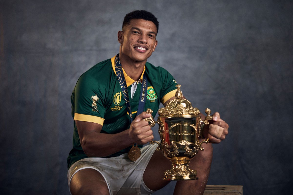 Lm_matoke's tweet photo. 𝐴𝑛𝑛𝑢𝑎𝑙 𝑅𝑒𝑚𝑖𝑛𝑑𝑒𝑟!

A man that balled in the #Safari7s 2018 went on to win the Rugby World Cup in 2023 with South Africa.

Kurt-Lee Arendse.

𝑺𝒂𝒇𝒂𝒓𝒊 7𝒔 𝒊𝒔 𝒏𝒐𝒕 𝒋𝒖𝒔𝒕 𝒚𝒐𝒖𝒓 𝒂𝒗𝒆𝒓𝒂𝒈𝒆 𝒗𝒊𝒍𝒍𝒂𝒈𝒆 7𝒔 𝒕𝒐𝒖𝒓𝒏𝒂𝒎𝒆𝒏𝒕.

#RugbyKE https://t.co/oBWJPuq6an