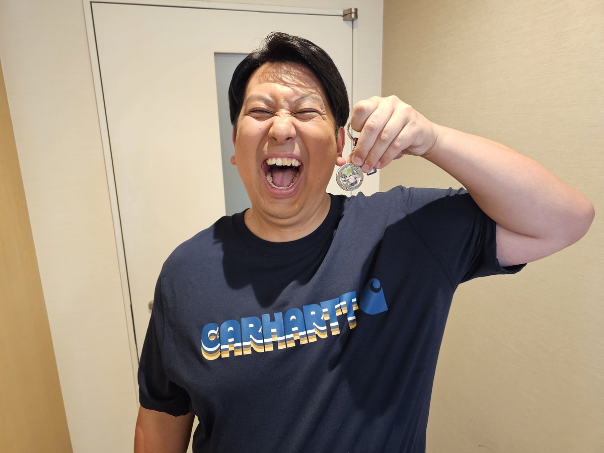 mouchumaruta's tweet photo. ジャンボ君
　　　　うれしおみやげ
　　　　　　　　　　ありがとう
（今日もおもしろすぎて涙でした） https://t.co/9difCUzRxK