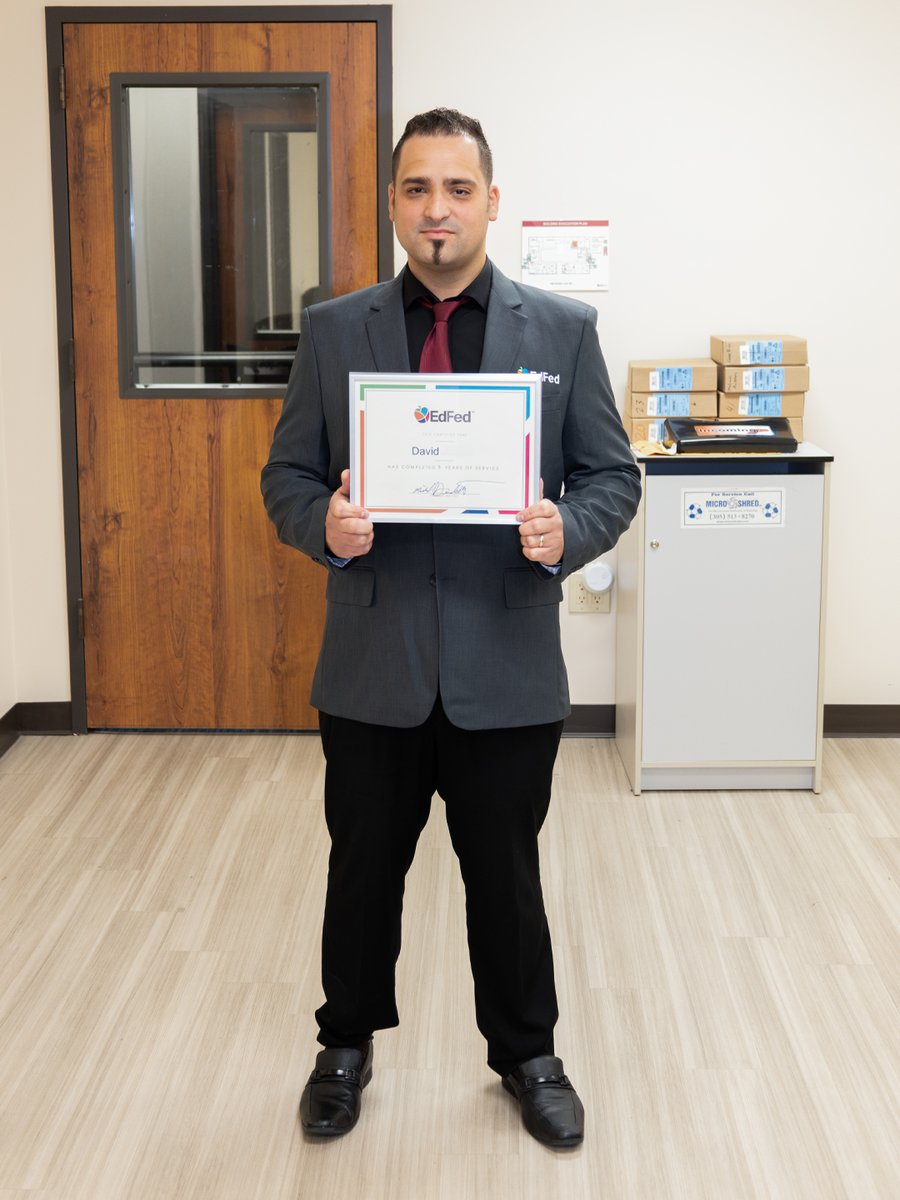 EdFedCU's tweet photo. 🎉Join us in congratulating David on 5 years with #EdFed! Ask David his favorite part about working here, and the answer is easy: his team. Outside of EdFed, David enjoys cooking Italian food &amp; traveling with his family. 
Thank you for everything you do for EdFed &amp; our members. https://t.co/UPCX78YZMF