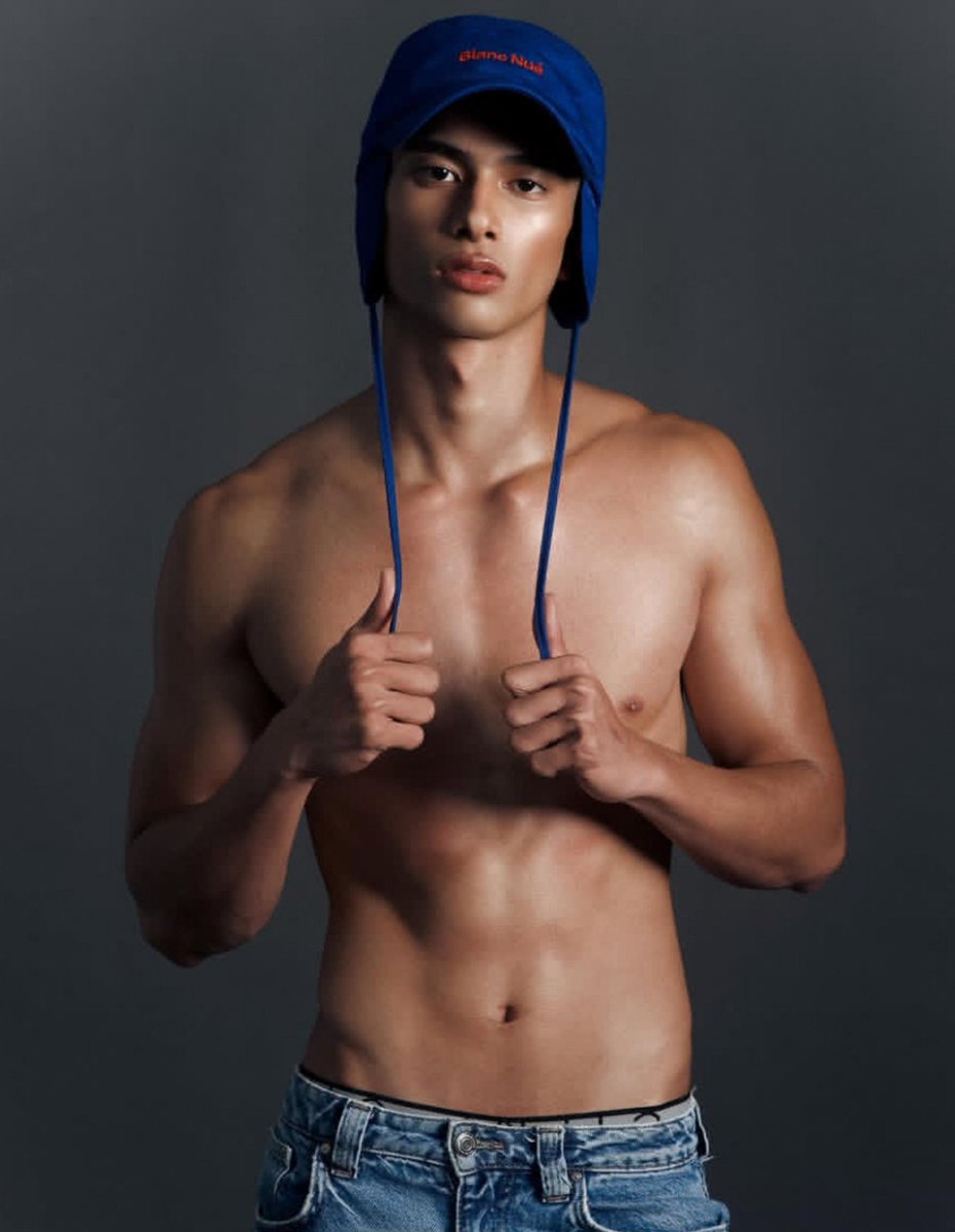 PCaster_'s tweet photo. HALA KA ANG SARAP NI PAUL!!!! https://t.co/kTbyKn40H1