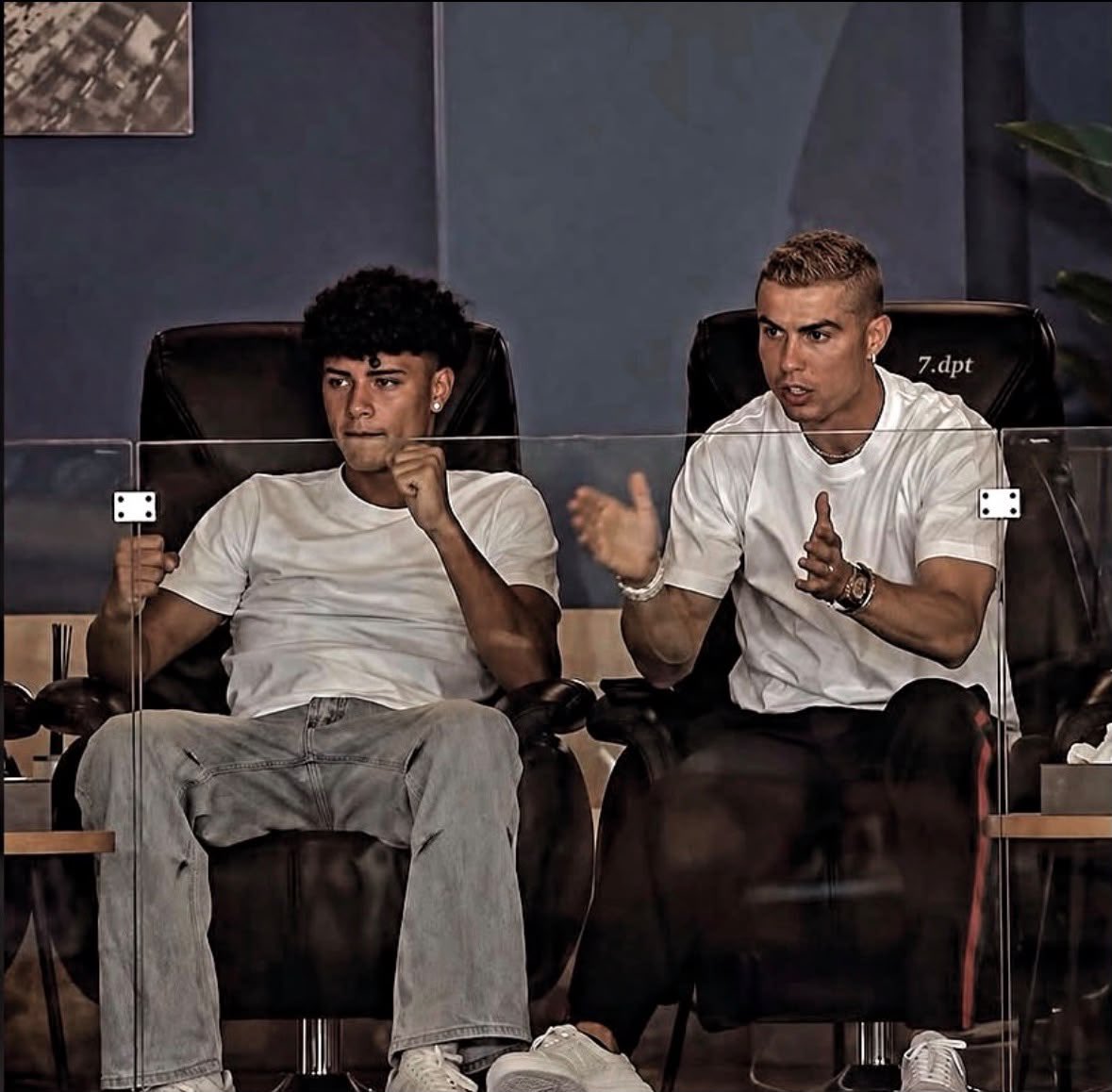 vahphor's tweet photo. Cristiano Ronaldo:

“Junior wasn’t taking things too seriously at first. Even while I was playing in Saudi Arabia, I kept hearing stories about how he was spending his time and money. I was told he once spent around €30,000 in one day with his friends, and I honestly couldn’t believe it. That’s when I decided to bring him closer, get him into the academy, and keep a better eye on him. Since then, he’s been learning, growing, and becoming much more disciplined.”