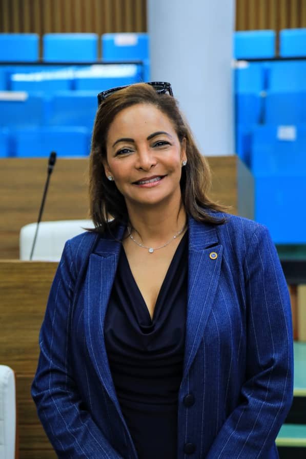 OlivierDomyBey1's tweet photo. 🇨🇩Haut-Katanga | L’Honorable députée @benatarchilufya, présidente de la commission ESISPE, est bien présente à la Conférence des présidents qui se tient à l’Assemblée provinciale.
L’élue de Lubumbashi prend part à ces travaux dans le cadre de ses responsabilités parlementaires, toujours au service de l’intérêt de la population. ⬇️