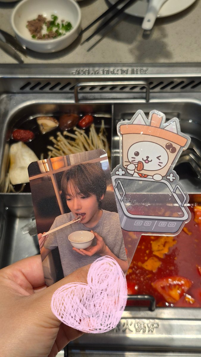 wish_rami's tweet photo. 너무 맛있고 귀여운데
하딜 비싸다... https://t.co/obhoGfcVyk
