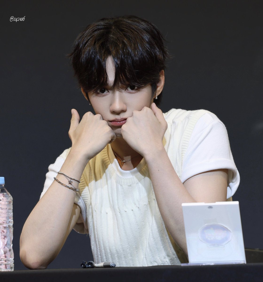 hourlyence's tweet photo. #제이엘 #JL #AHOF #아홉 https://t.co/o0tJzKeiDL