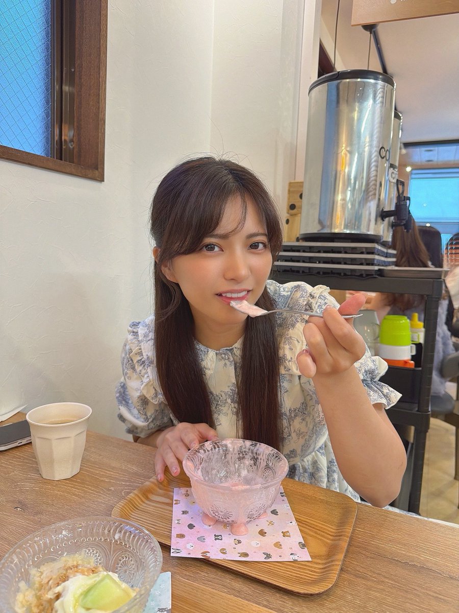 อาคาริ นีโอ