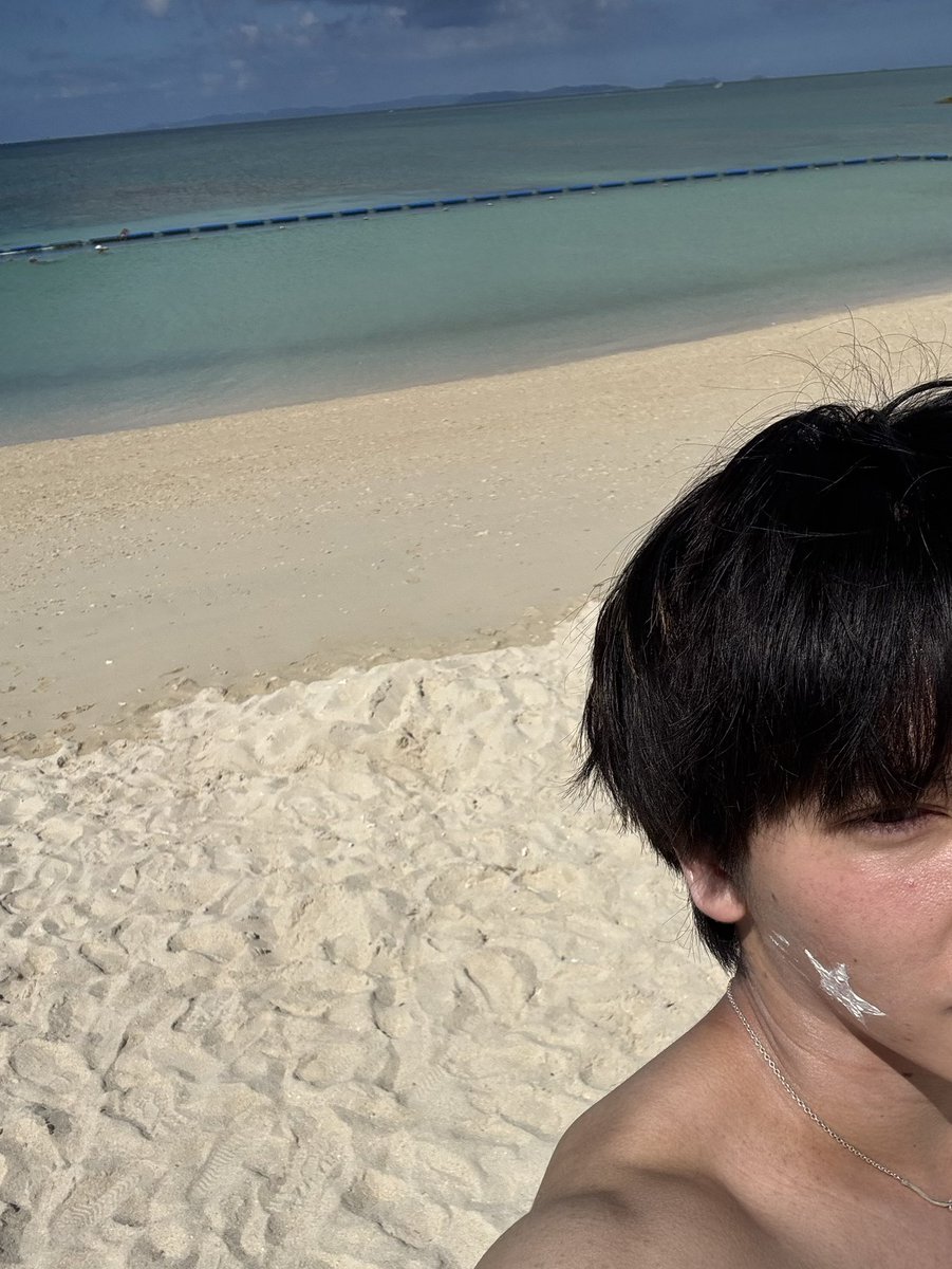 gifuto_12's tweet photo. 沖縄にておれの夏はおわり https://t.co/RHUDP6RpDz