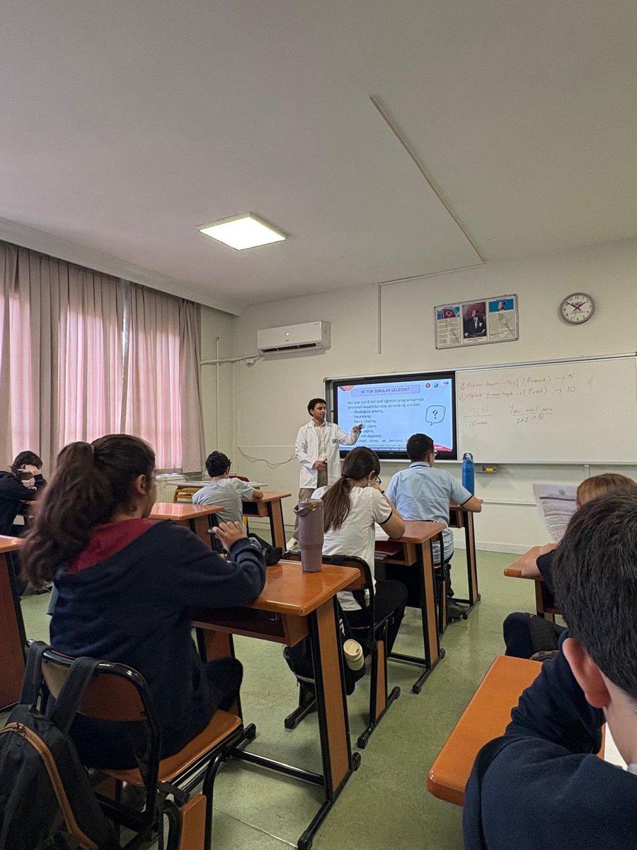 GkvKurumsal's tweet photo. Gaziantep Kolej Vakfı Özel Ortaokulu Rehberlik ve Psikolojik Danışmanlık Birimi olarak gerçekleştirdiğimiz “Liselere Geçiş Sistemi (LGS)” konulu sınıf içi rehberlik etkinliğinde 8. sınıf öğrencilerimiz, sınav süreci ve lise hedefleri üzerine verimli bir çalışma gerçekleştirdiler. https://t.co/4ow9k9jc61