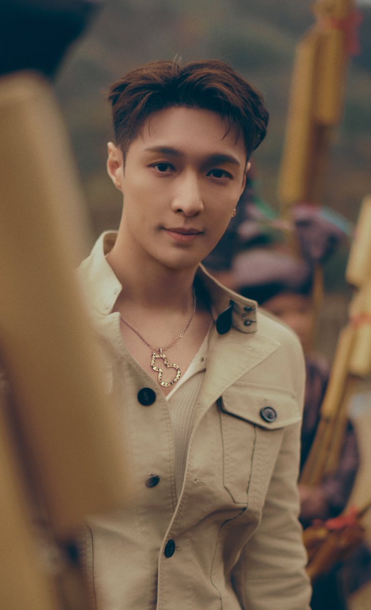 zyxnova's tweet photo. zhang yixing for 上城士 (shang cheng shi) magazine, january 2025🌟 https://t.co/dYkbT0Hnh1